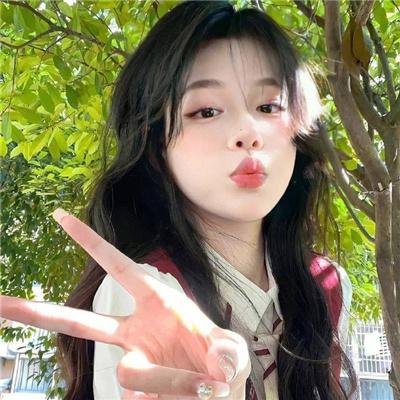 草裙春色